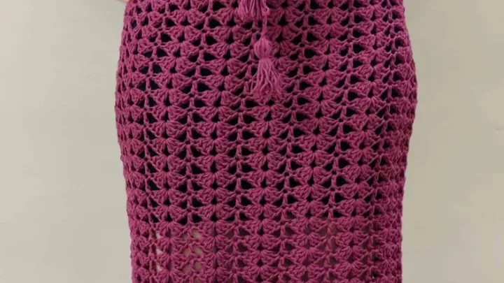 Image for Easy Crochet Cowl for Beginners | Free Cadie Cowl Crochet Pattern