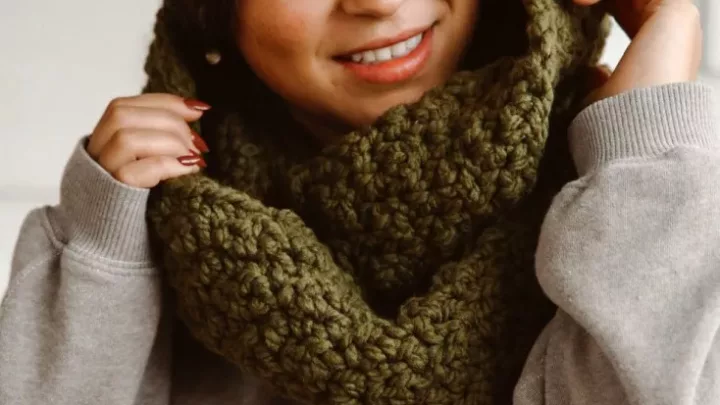 Image for How To Crochet The Nollie Cowl & Infinity Scarf
