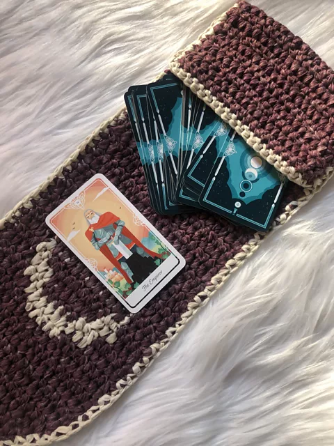 Image for Ravelry: Selenic Tarot Pouch pattern by Sabrina Cordon